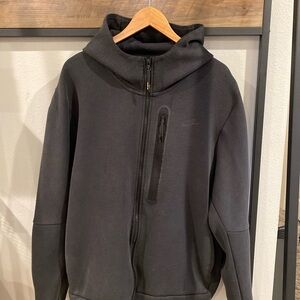 Nike Black Performance Jacket with Hood and Zipper